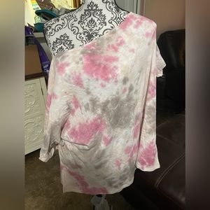 Torrid cold shoulder Tee sz3